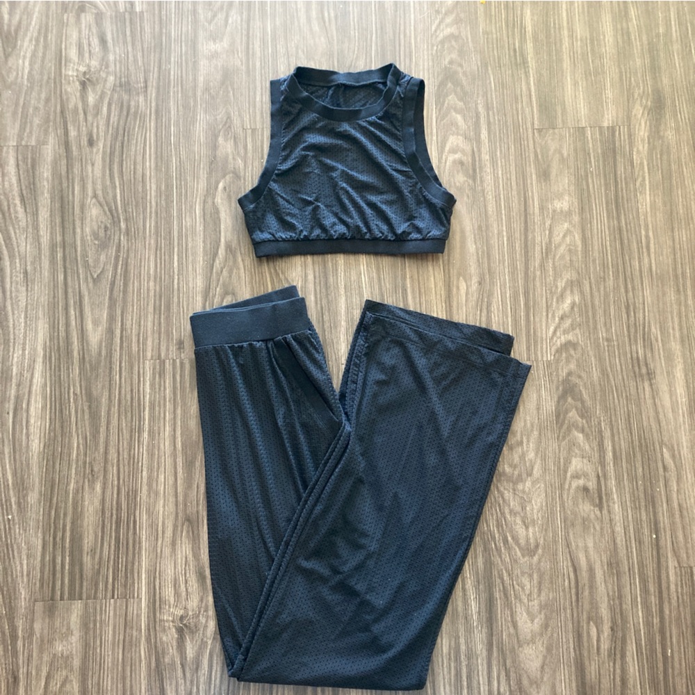 Alo Yoga Mesh All-Star Wide Leg Pant and Bra Tank in Black